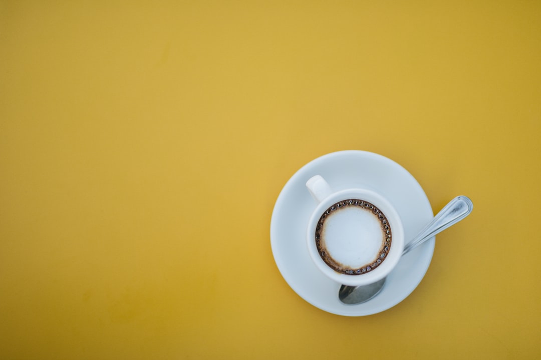 What Is a Flat White? Origins, Recipe, and How to Make One