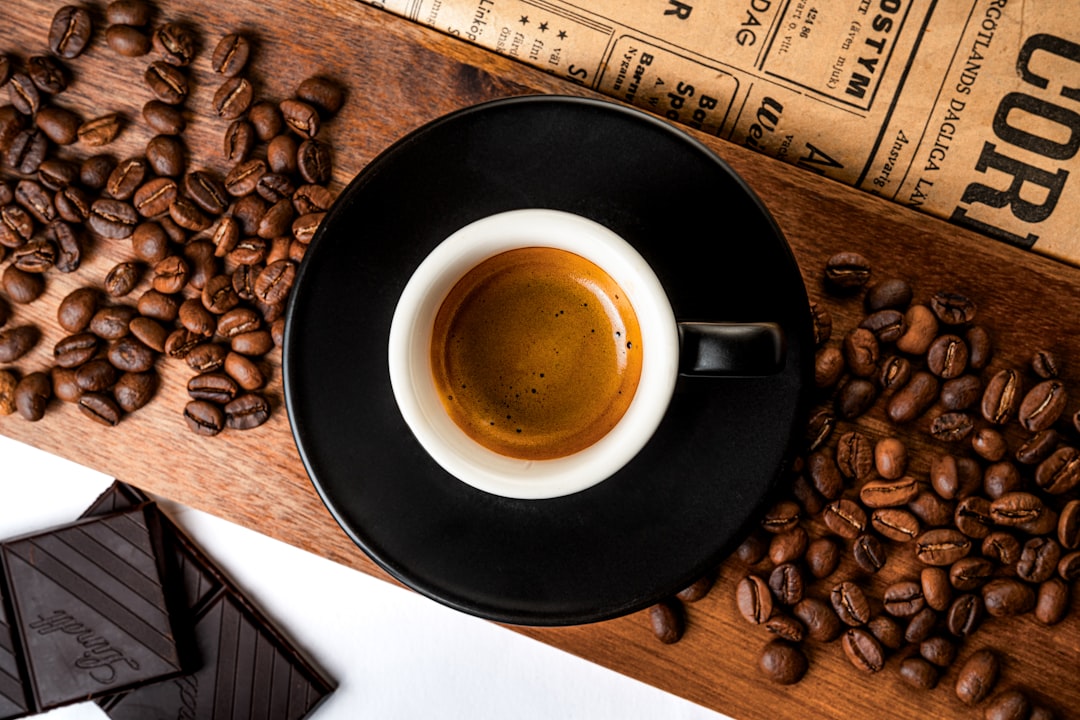 How to Make a Latte at Home (Step-by-Step Barista Guide)