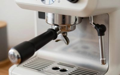 Manual vs Electric Espresso Grinder: Which Is Right for Your Home (2026)